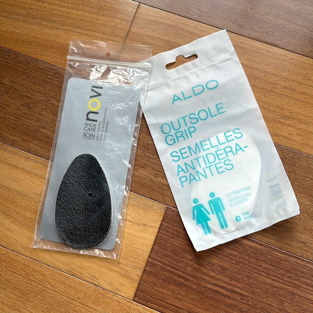 Anti-slip Outsole Shoe Grips, two sets of two, unisex